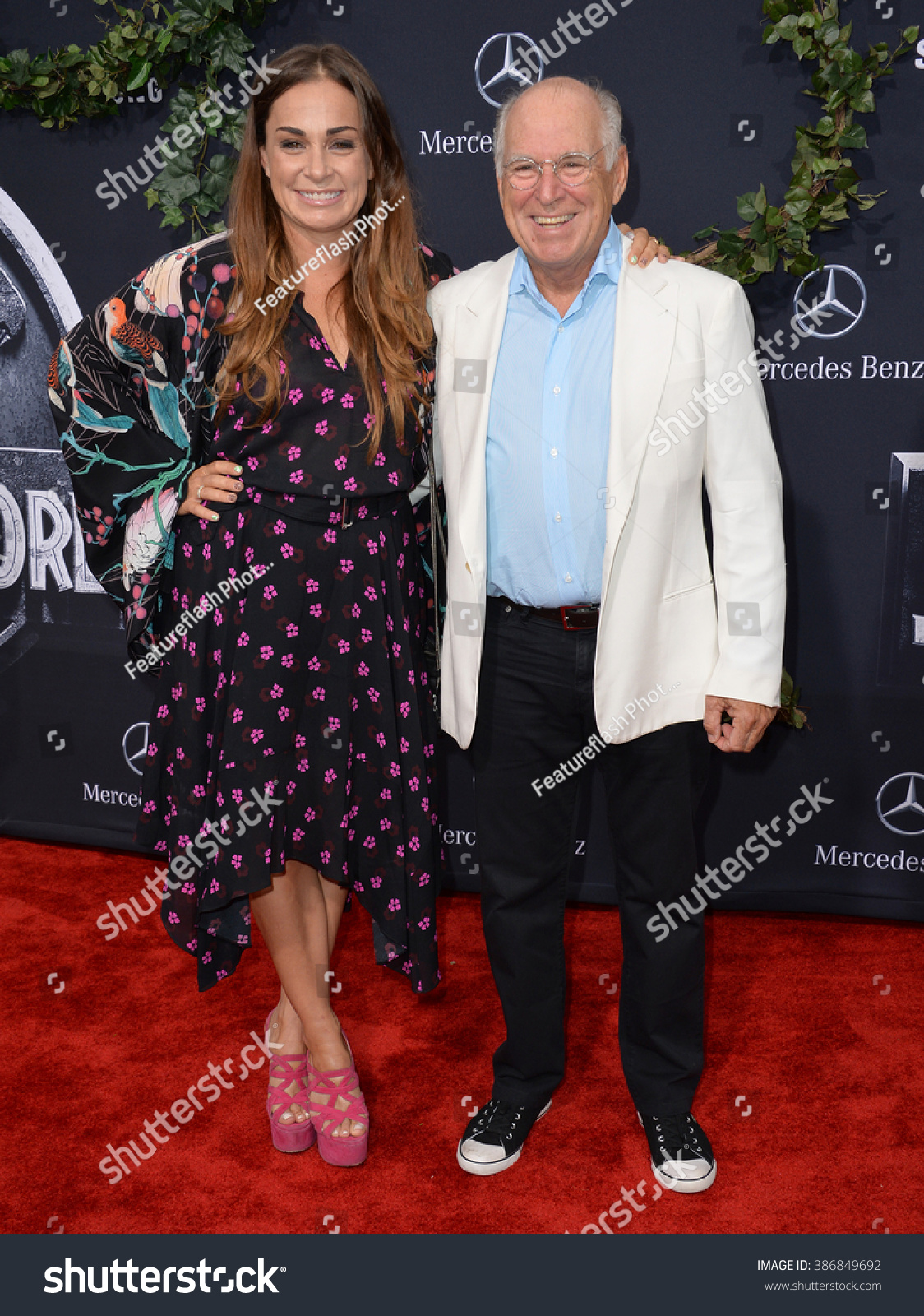 Los Angeles, Ca - June 10, 2015: Jimmy Buffett & Daughter At The World ...