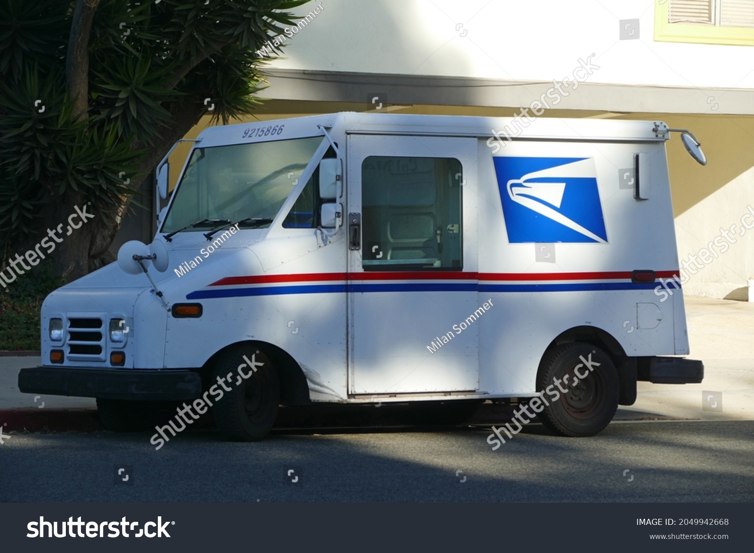 6 Grumman long life vehicle Images, Stock Photos & Vectors | Shutterstock