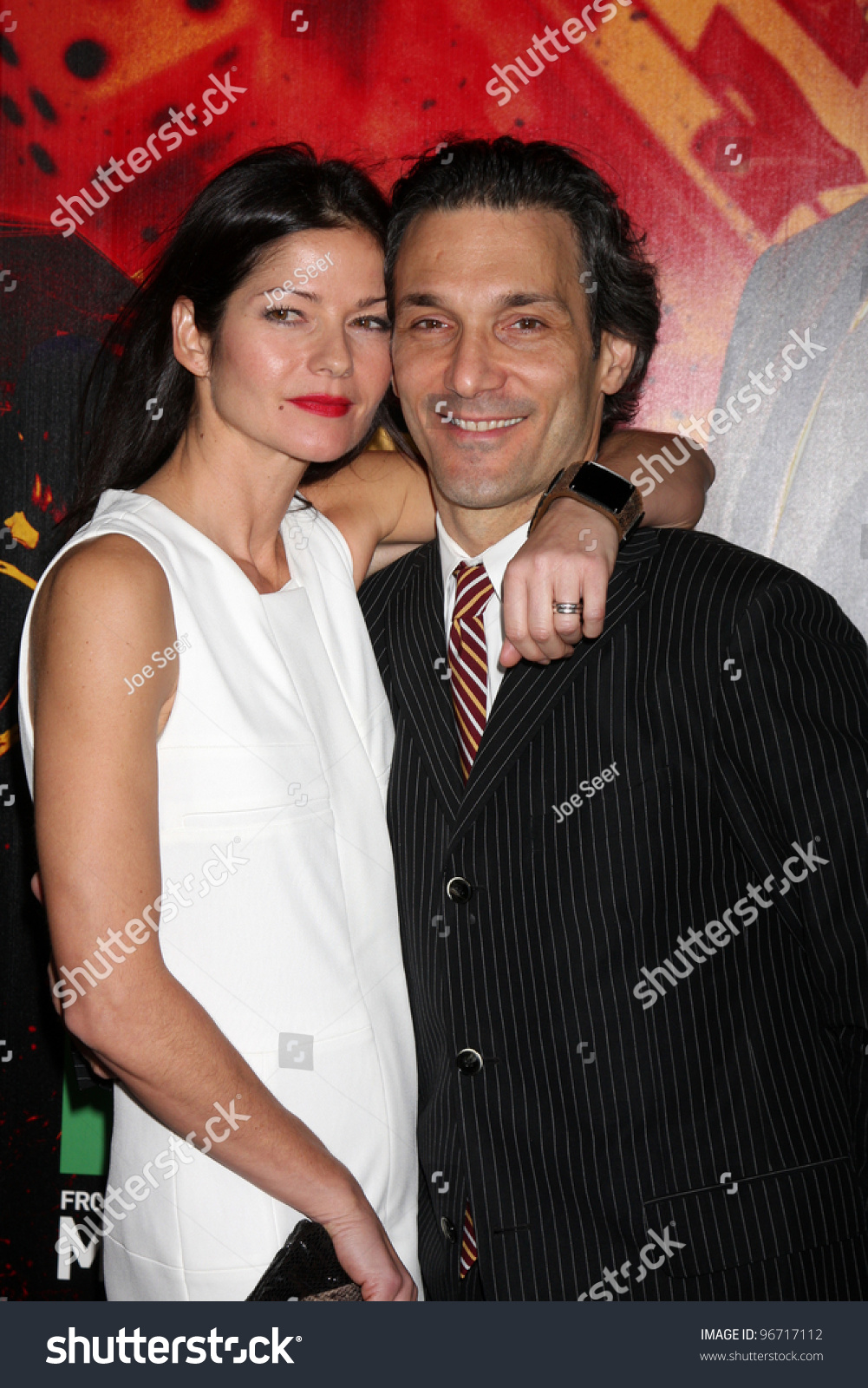 Los Angeles - Jan 25: Jill Hennessy, Husband Arrives At The 