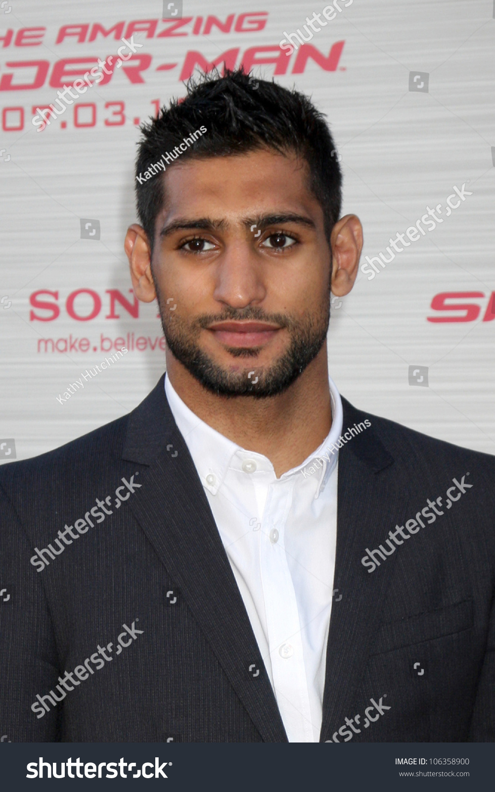 amir khan vs kell brook weigh in