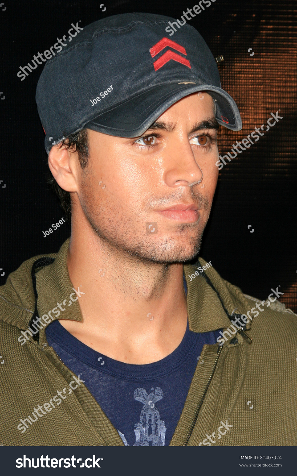 enrique iglesias baseball cap