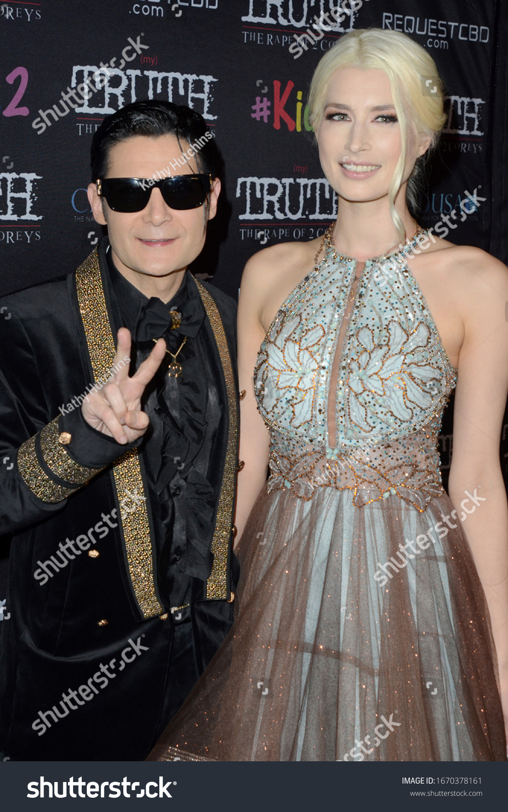 15 Corey feldman courtney anne mitchell Images, Stock Photos & Vectors