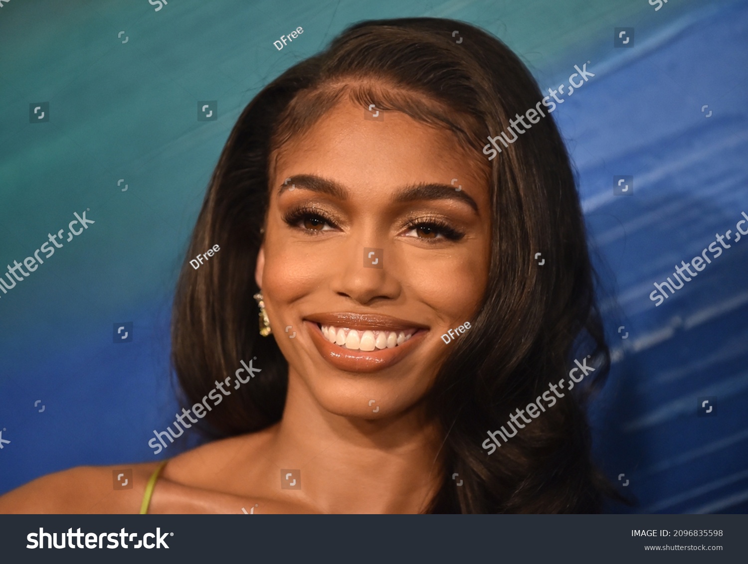 Los Angeles Nov 04 Lori Harvey Stock Photo 2096835598 | Shutterstock