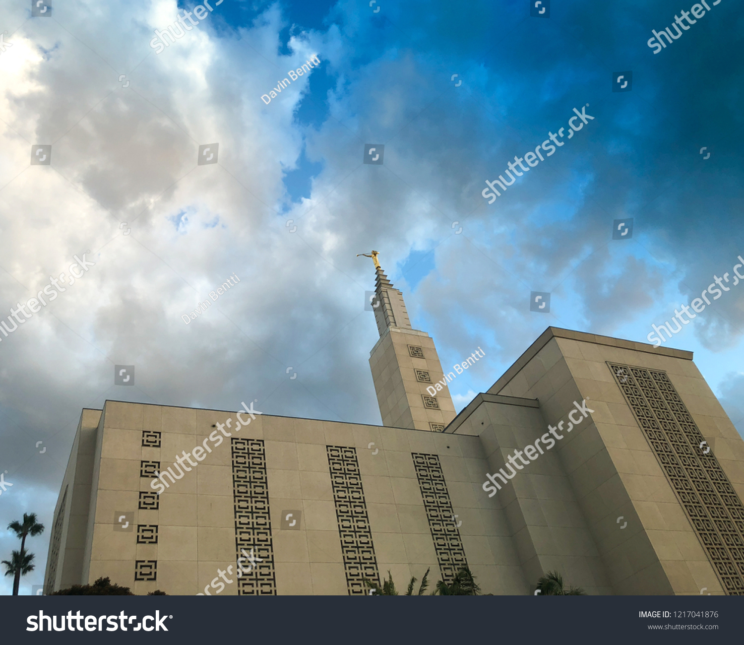 Los Angeles Temple Church Jesus Christ Stock Photo 1217041876