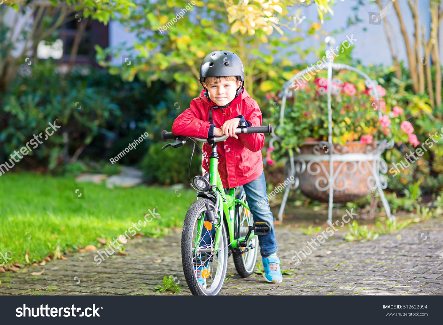 kids green bike helmet