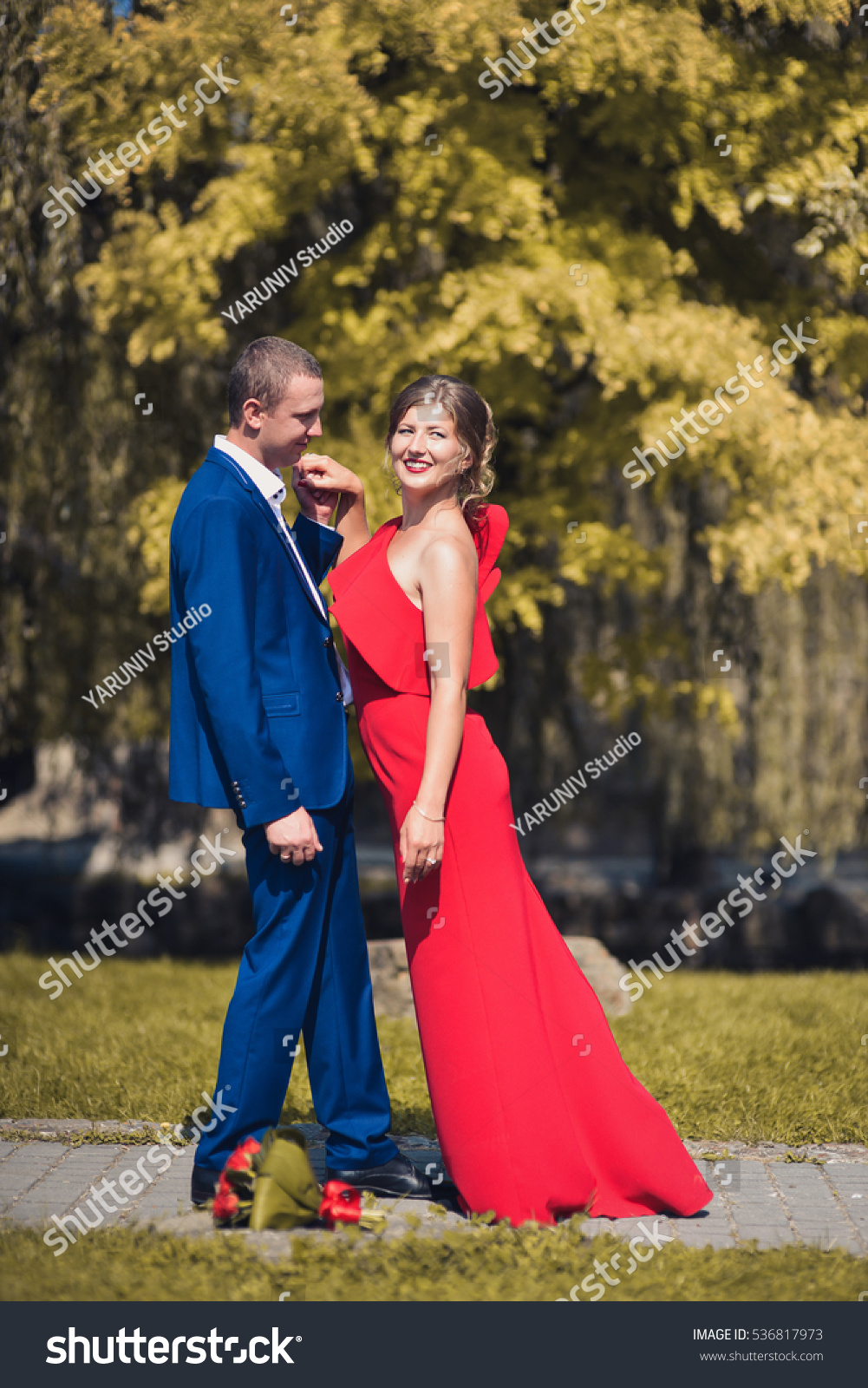 red dress blue suit