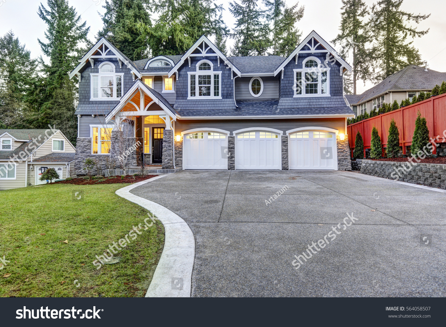 Luxurious Home Exterior Blue Vinyl Siding Stock Photo 564058507 Luxurious Home Exterior Blue Vinyl Siding Stock Photo 564058507