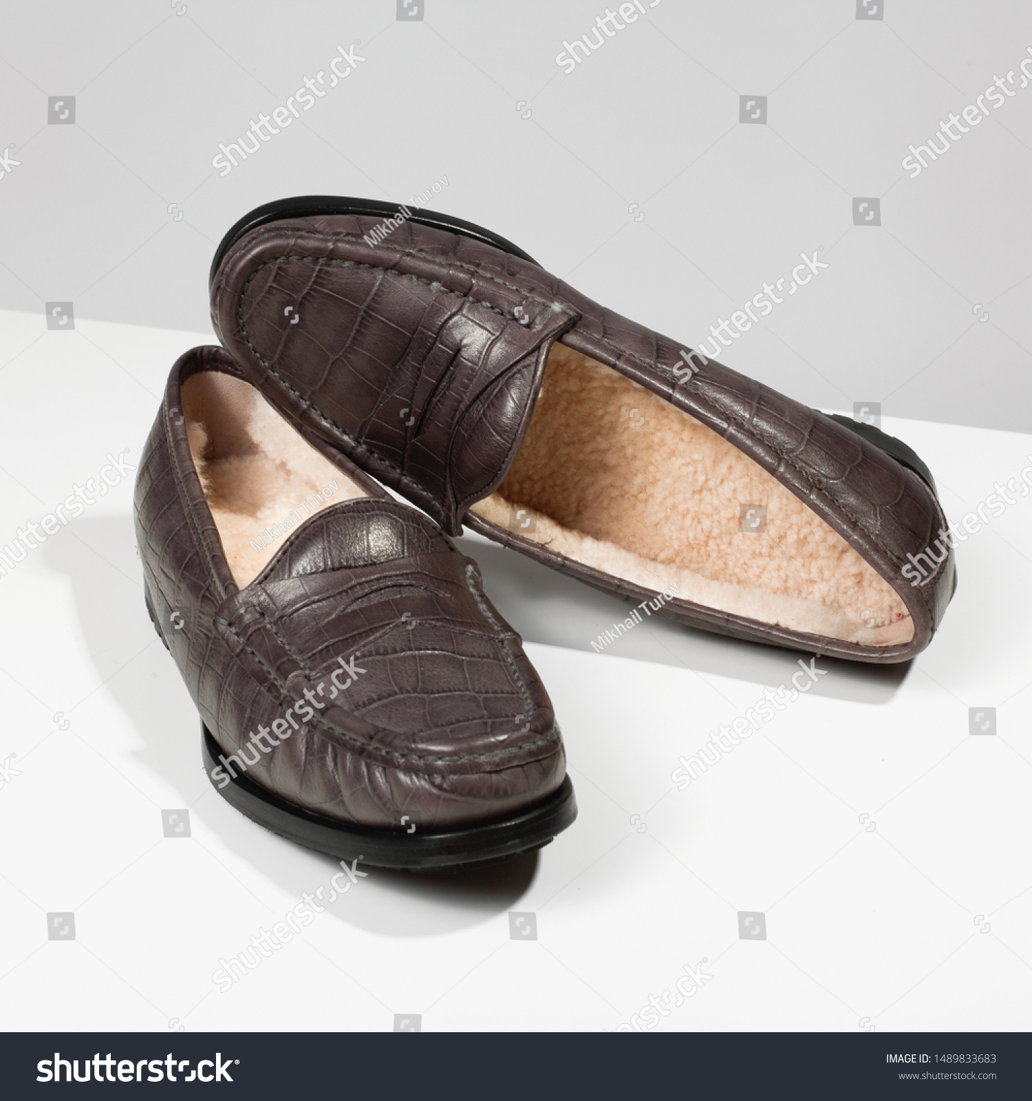 womens brown crocodile shoes