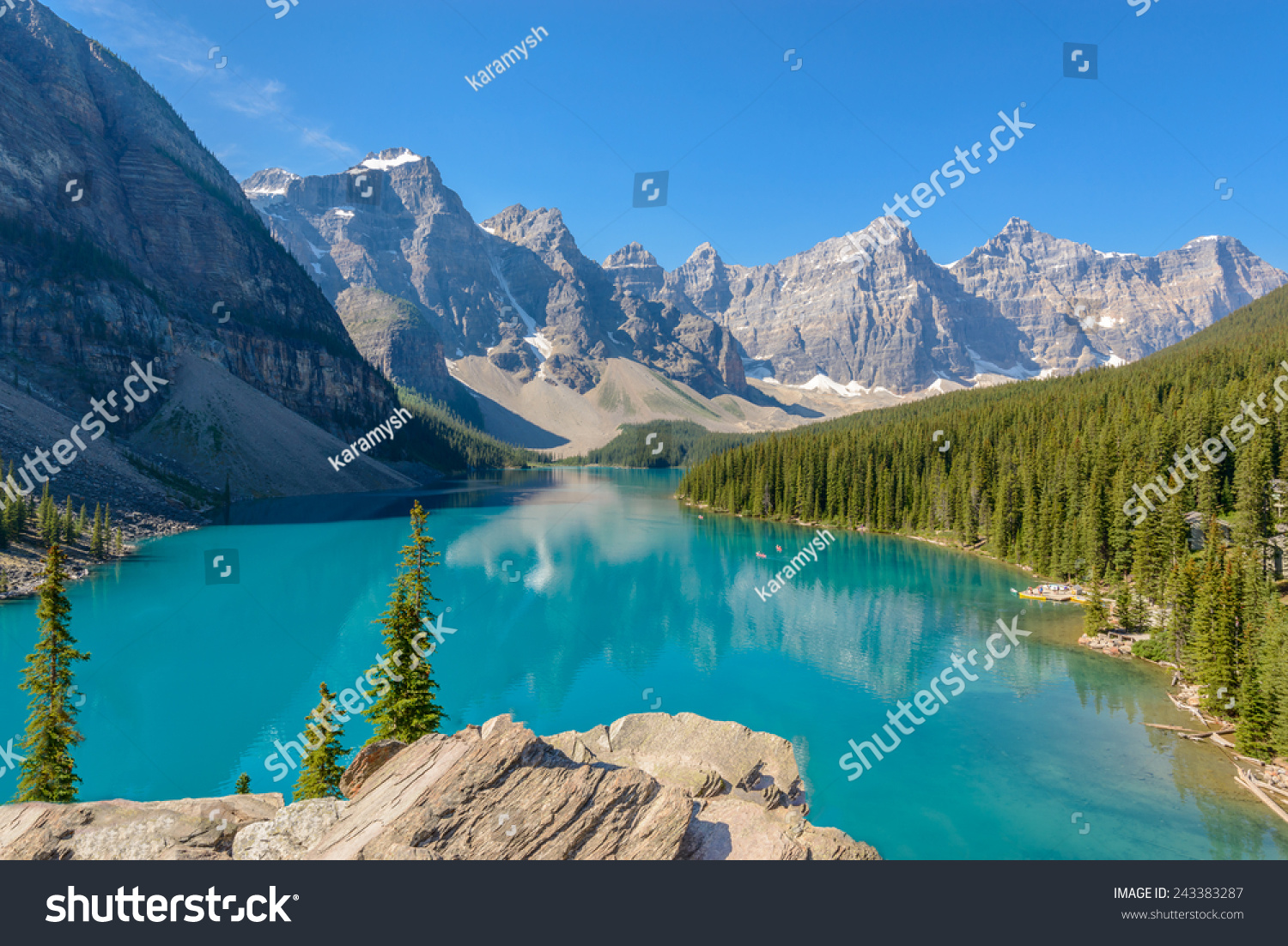 Majestic Mountain Lake Canada Stock Photo 243383287 - Shutterstock