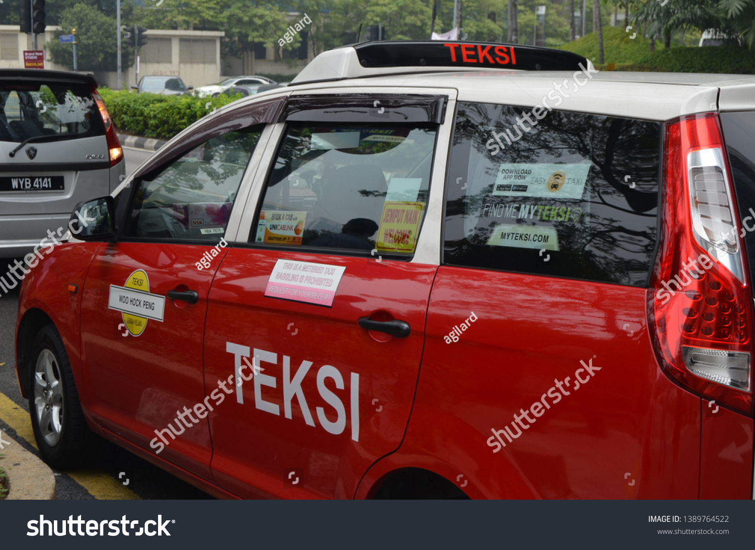 Malaysian Taxi Corporation Teksi Red White Stock Photo Edit Now 1389764522