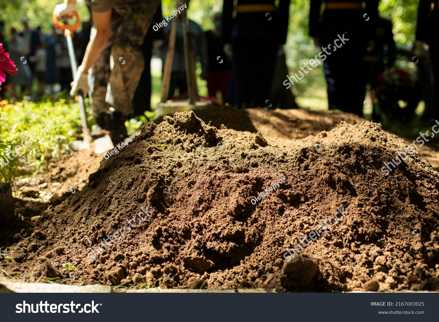 Man Digs Grave Worker Shovel Mounding Stock Photo 2167003025 | Shutterstock