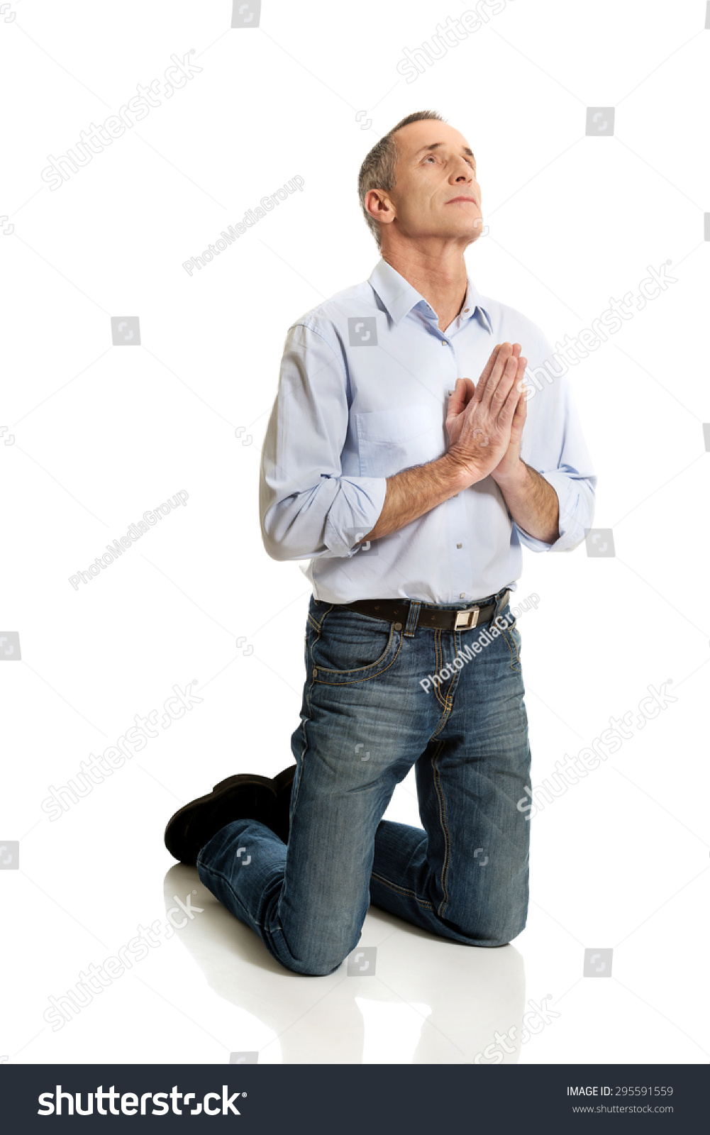 Man Kneeling Praying God Stock Photo 295591559 | Shutterstock