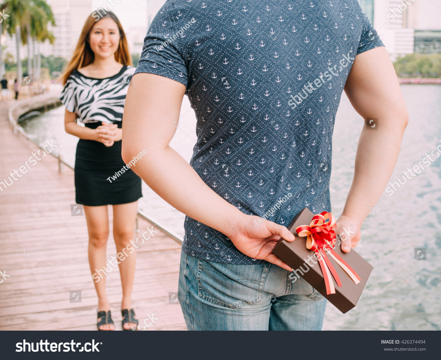 Man Surprises His Girlfriend By Giving Stock Photo 426374494 | Shutterstock