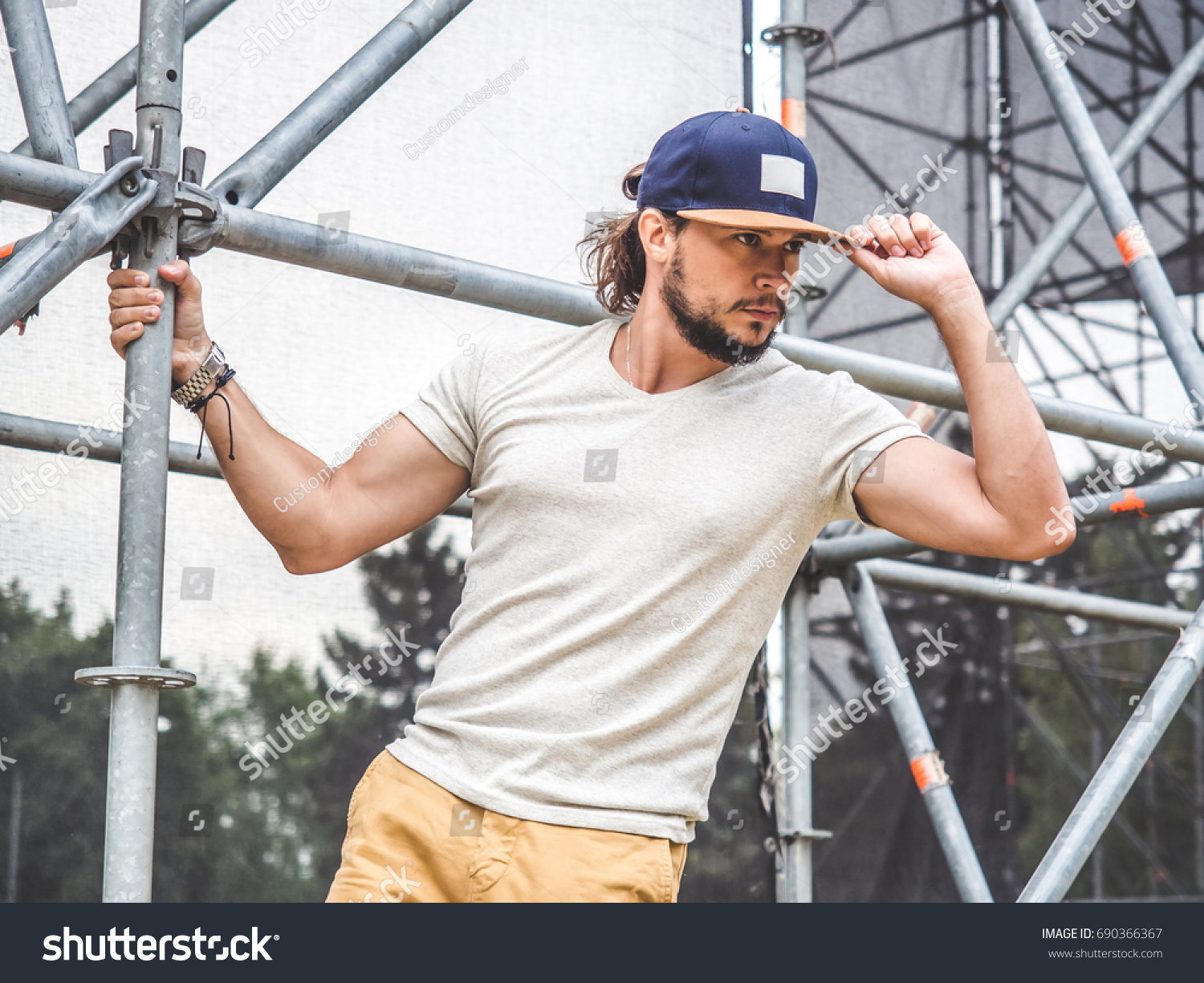 guy wearing visor