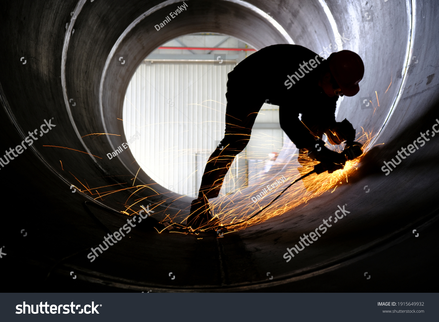 15,536 Welder steel piping Images, Stock Photos & Vectors | Shutterstock