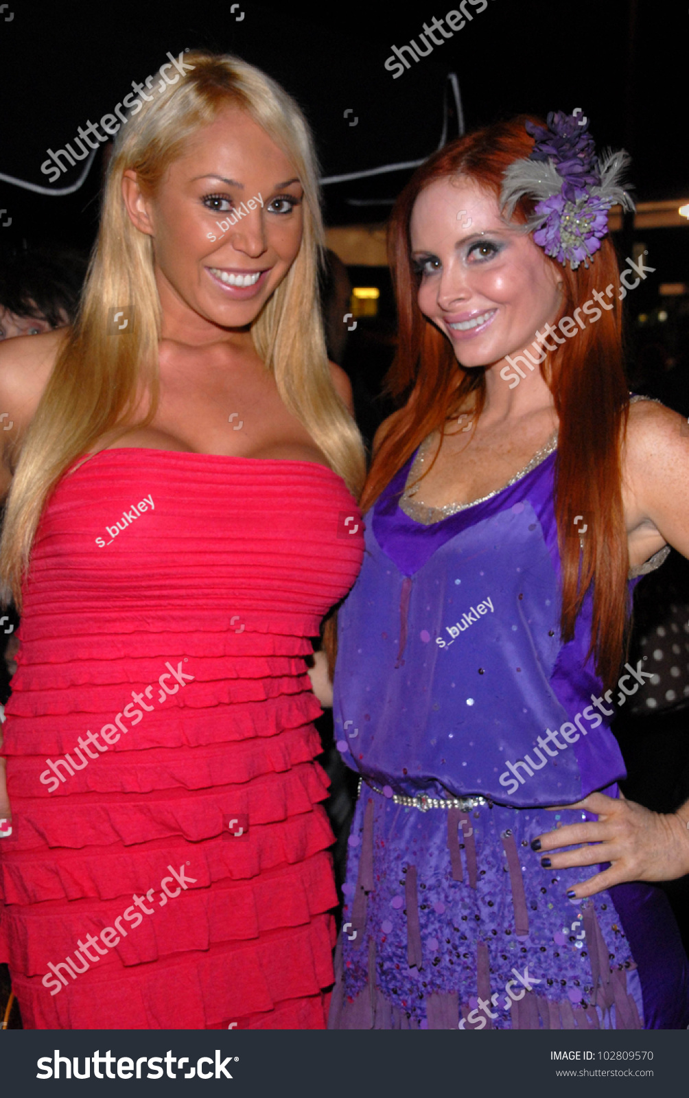 braless Young Mary Carey naked photo 2017 bra Young Mary Carey naked photo 2017