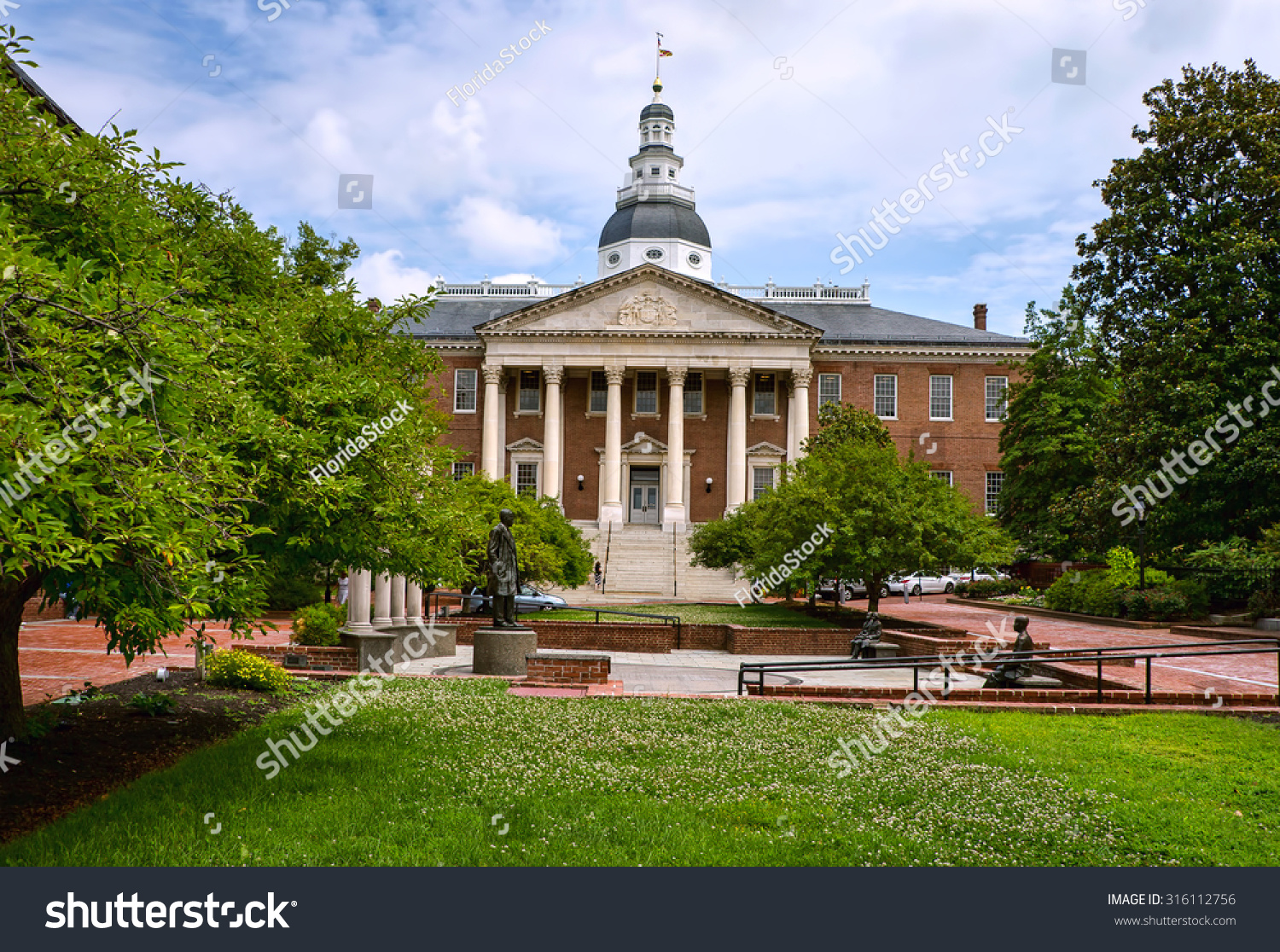 Maryland State Capital Building, Annapolis, On Summer Afternoon Stock ...