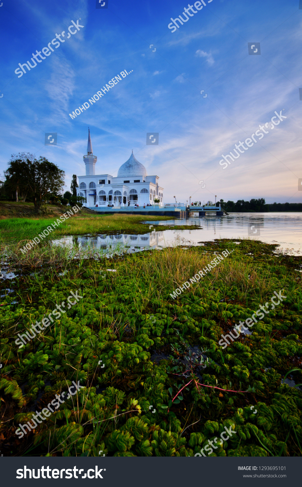 Masjid Brunei Danau Tok Uban Pasir Stock Photo Edit Now 1293695101