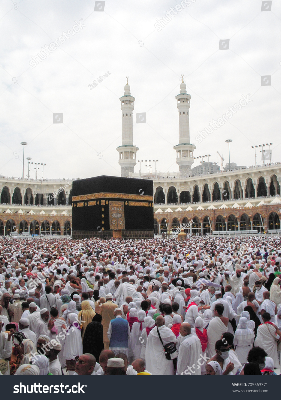 Mecca Saudi Arabia Nov 72009 Tawaf Stock Photo (Edit Now) 705563371