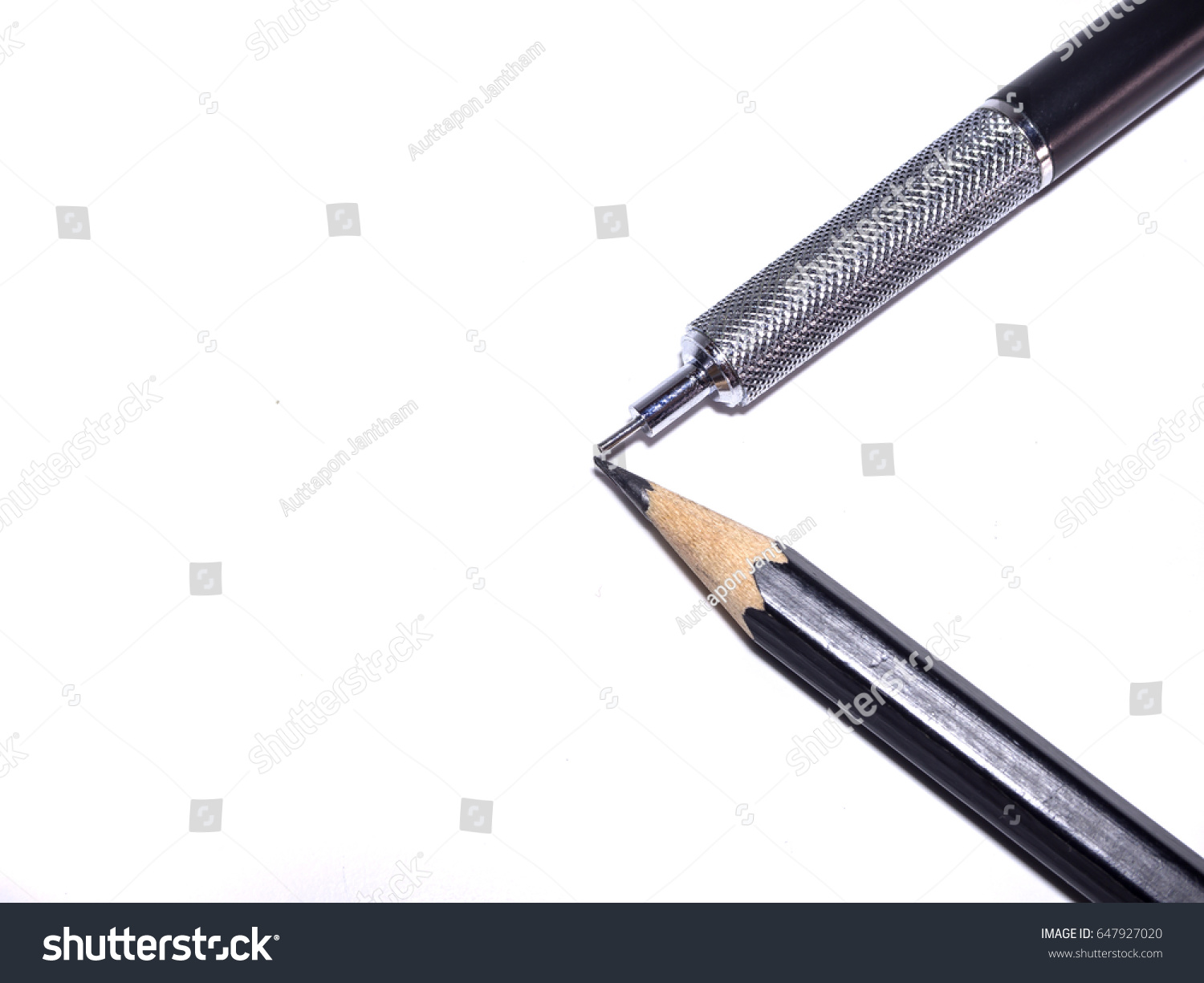 mechanical pencil vs wooden pencil