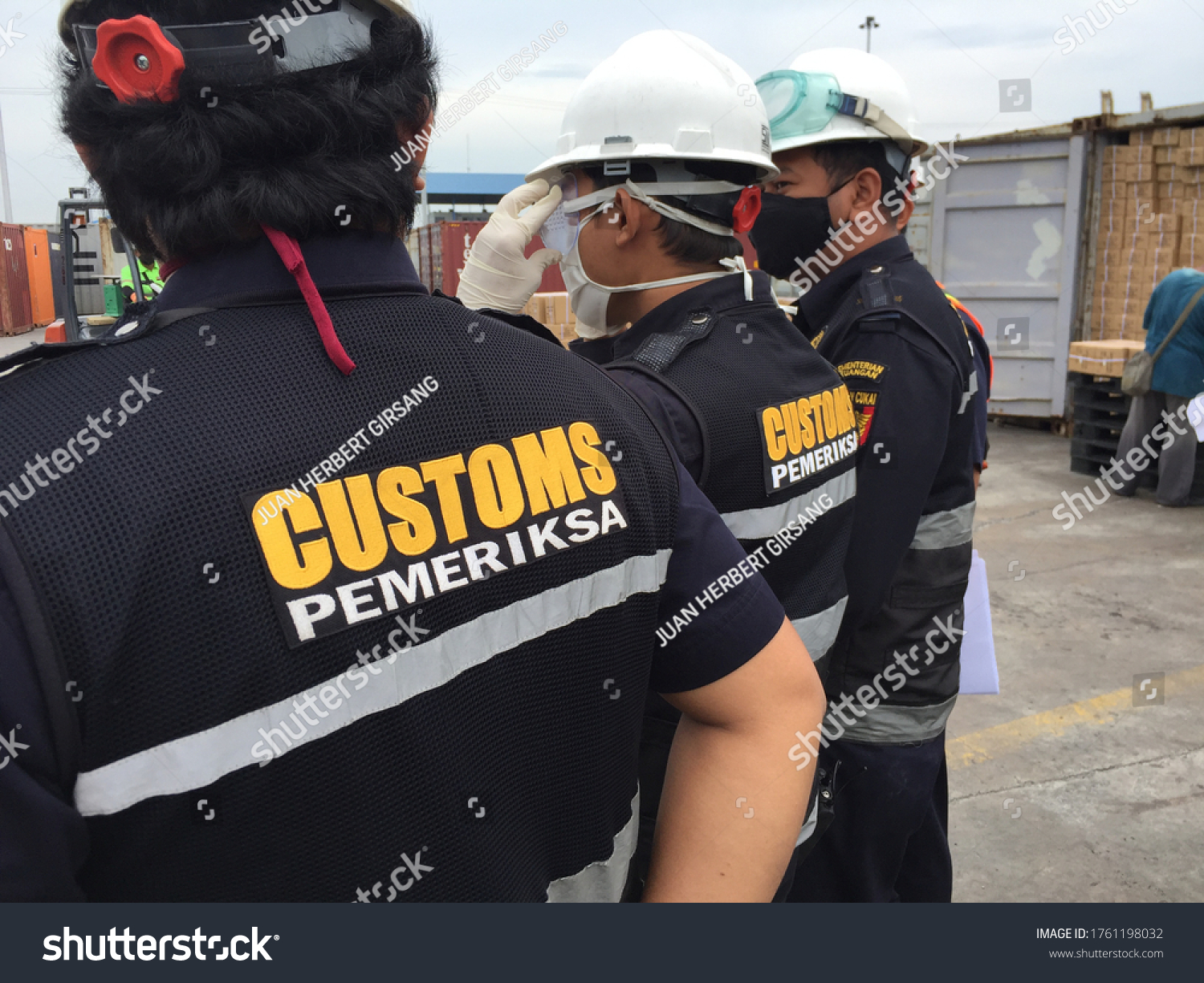 8,355 Customs Indonesia Images, Stock Photos & Vectors | Shutterstock