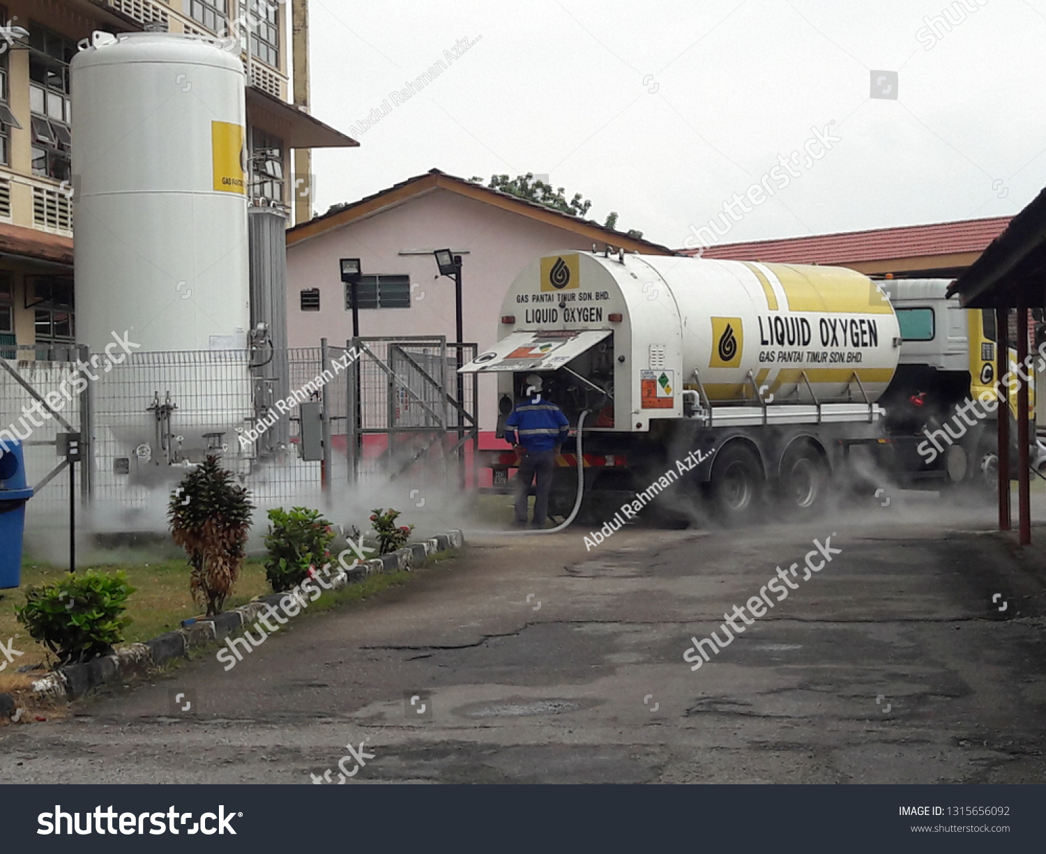 Melakamalaysia February 18 2019 Transferring Liquid Stock Photo Edit Now 1315656092