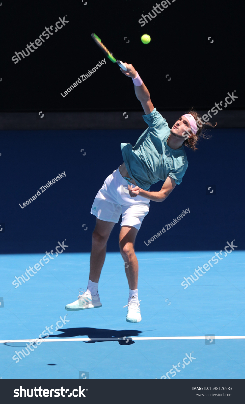 tsitsipas agent