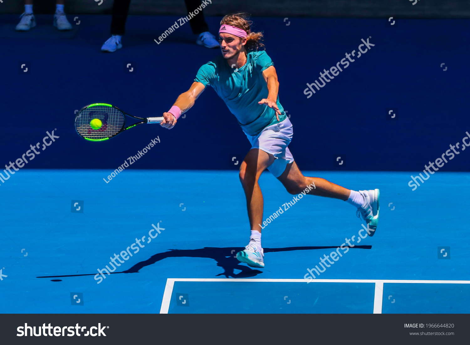 tsitsipas agent