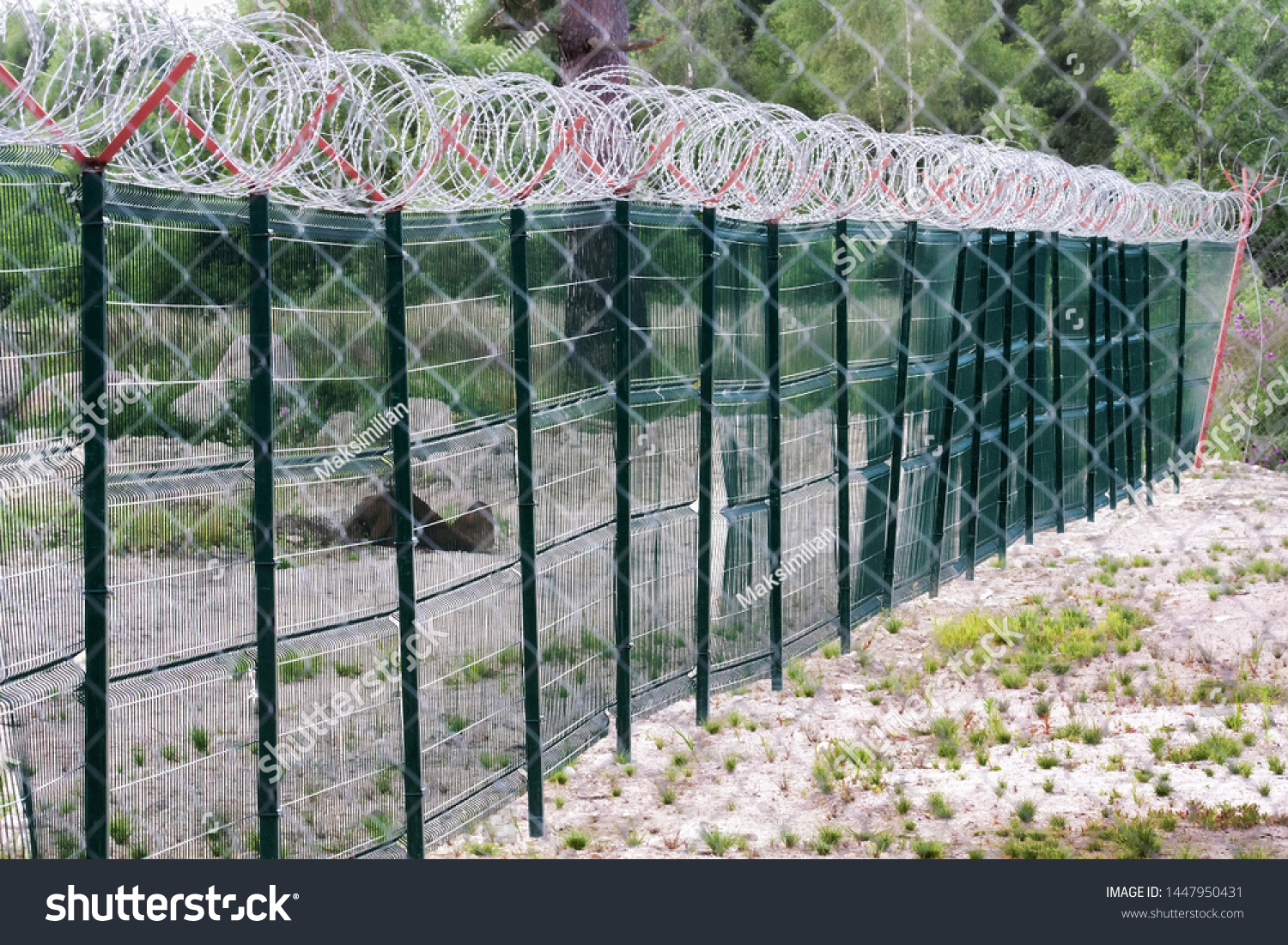 barbed wire fence construction