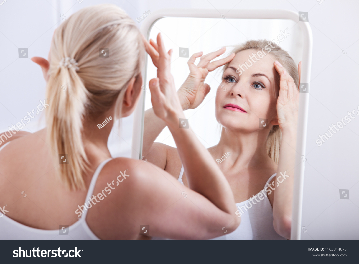 Think, that erotic pictures of women looking in mirrors can Erotic pictures of women looking in mirrors will