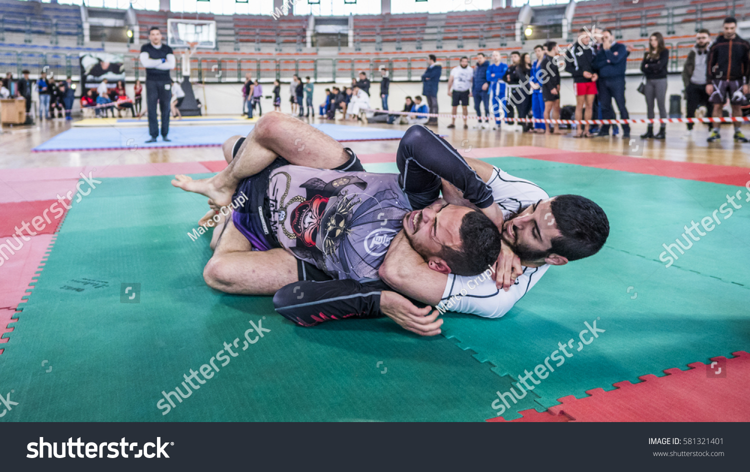 Rear Naked Choke Images Stock Photos Vectors Shutterstock