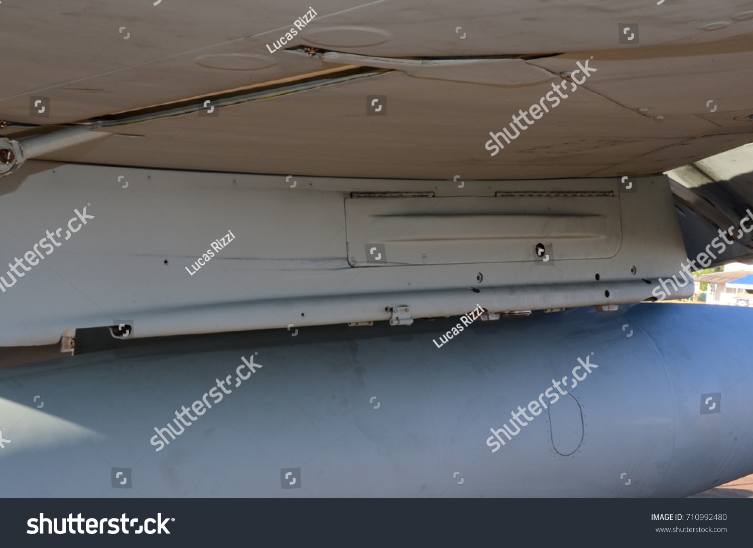 Military Jet Fuel Tank Stock Photo 710992480 | Shutterstock