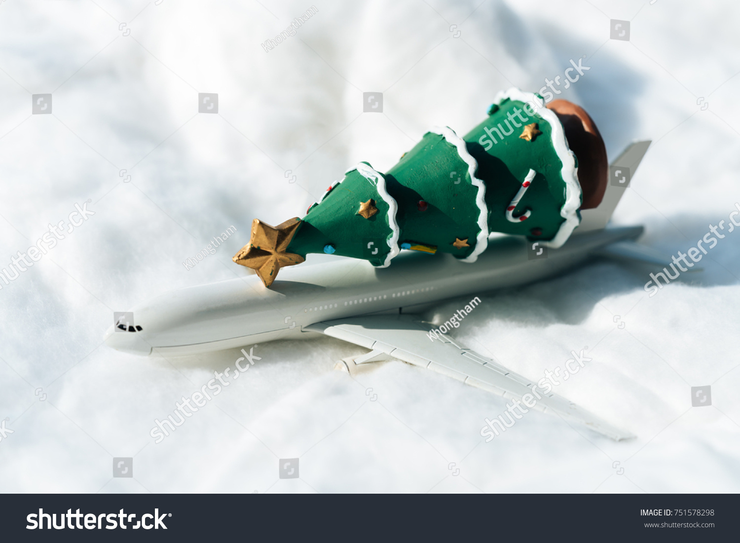 Airplane Z Snow sled