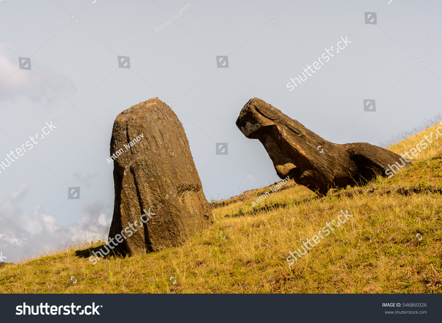 Moaia Rapa Nui National Park Easter Stock Photo 546860326 - Shutterstock