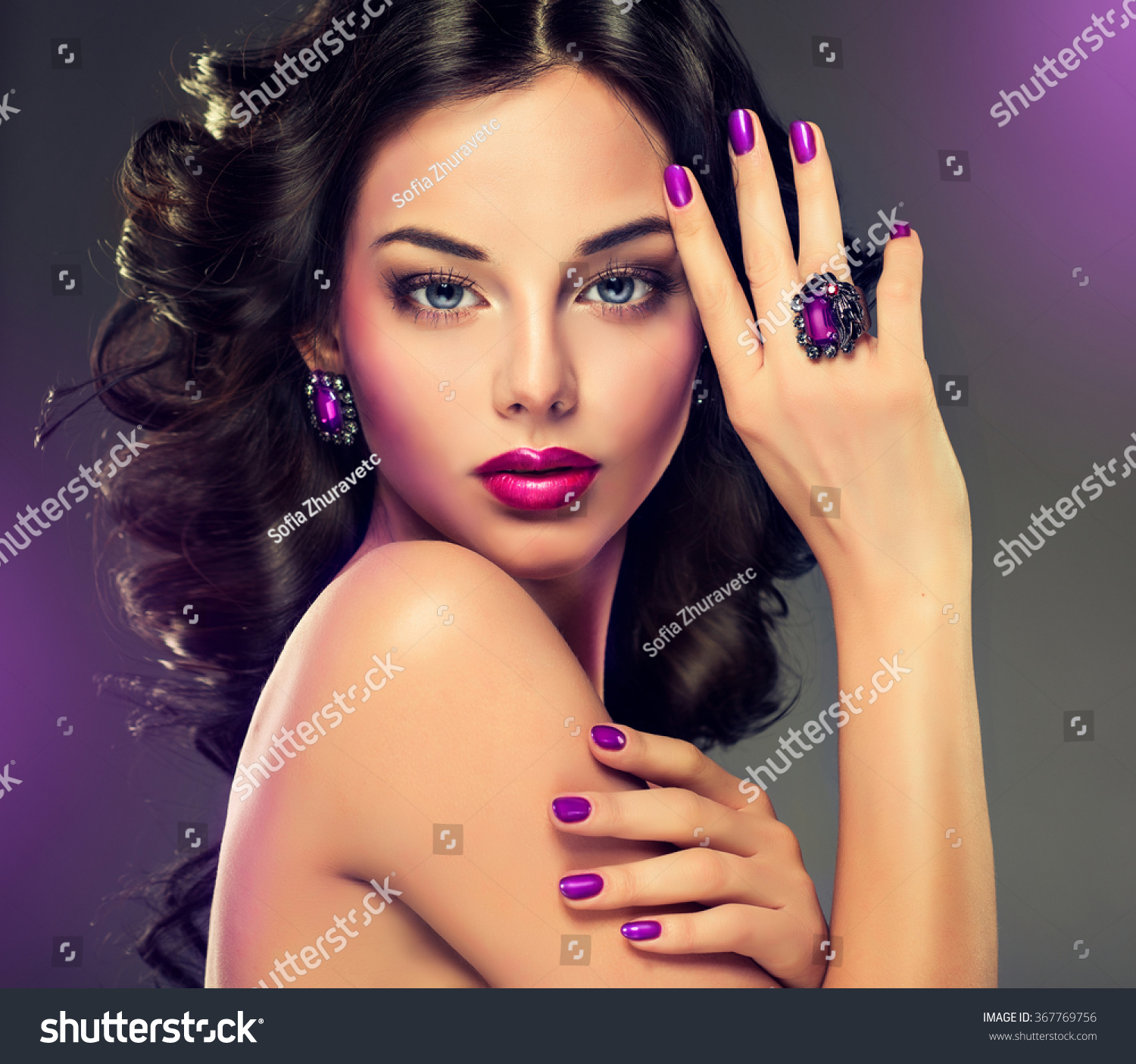 Make-up, hairstyles, manicure: a selection of sites Make-up, hairstyles, manicure: a selection of sites
