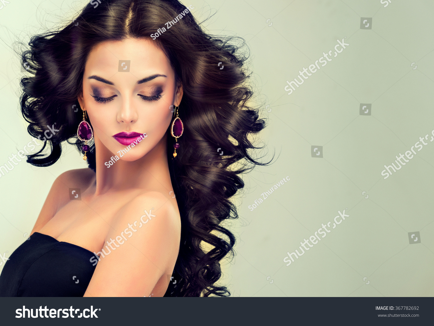 Make-up, hairstyles, manicure: a selection of sites Make-up, hairstyles, manicure: a selection of sites