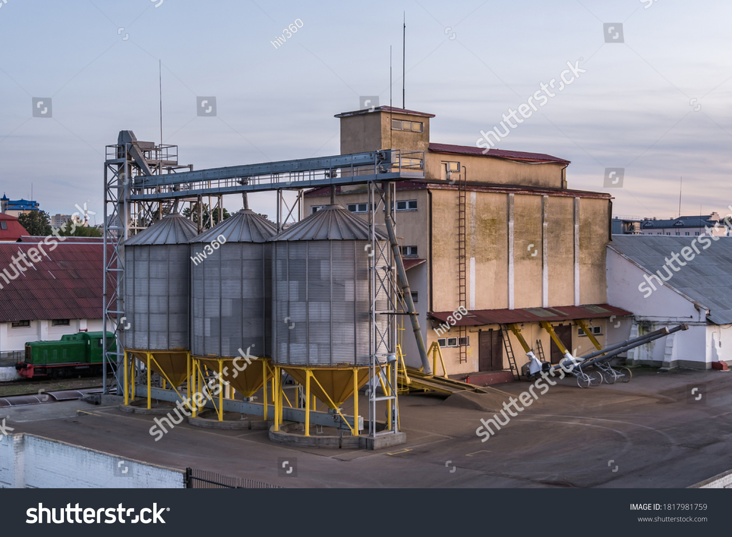 4,935 Manufacturing plant outside Images, Stock Photos & Vectors ...