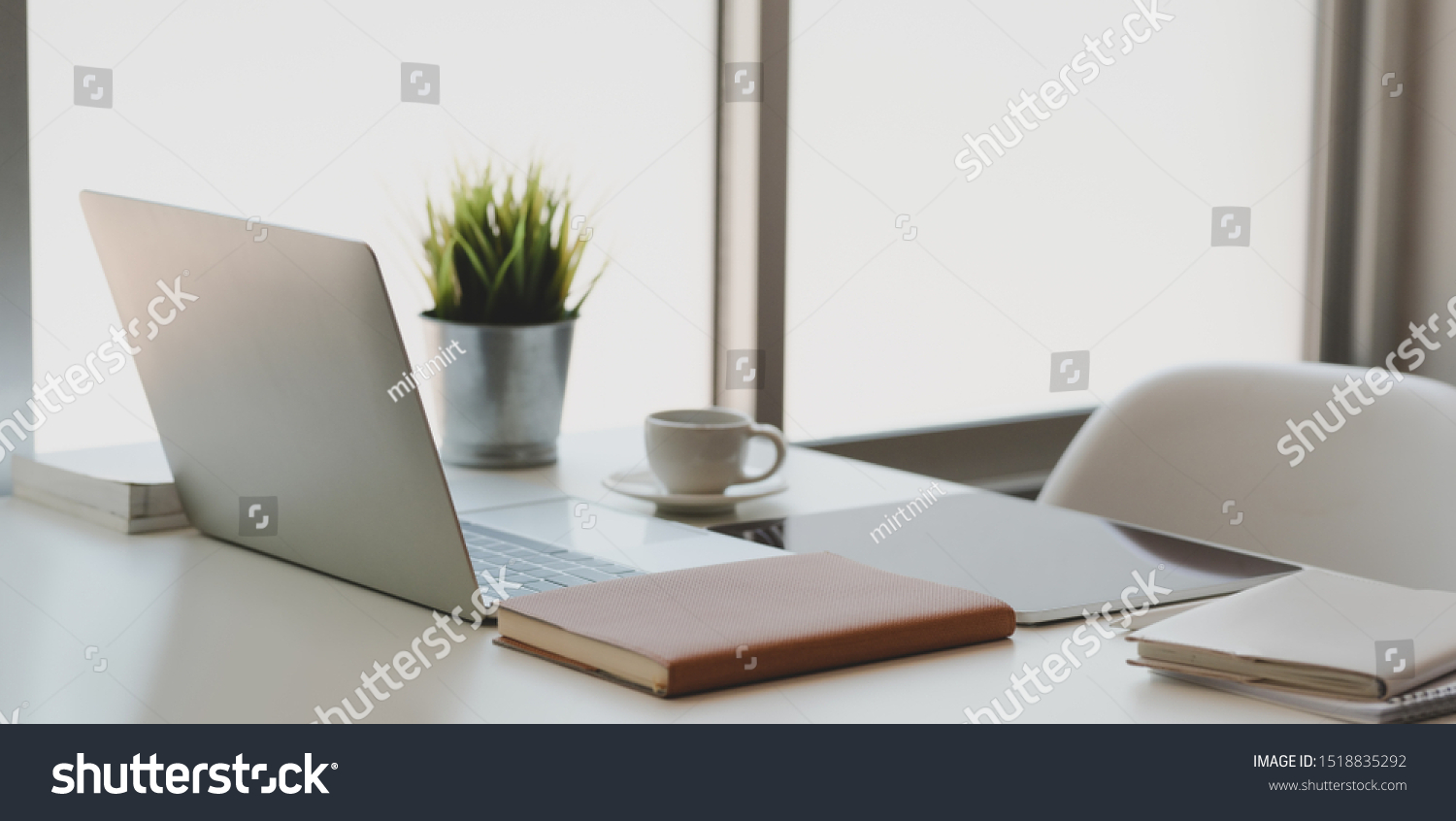 Modern Workplace Next Windows Laptop Computer Stock Photo 1518835292 ...