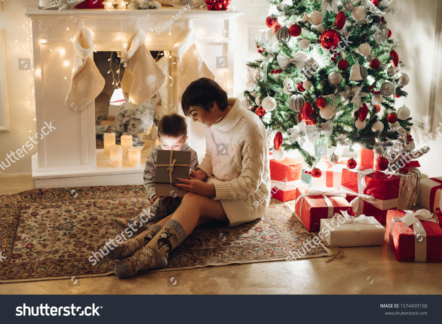 Mom Son Opens Christmas Present Box Stock Photo 1574459158 | Shutterstock