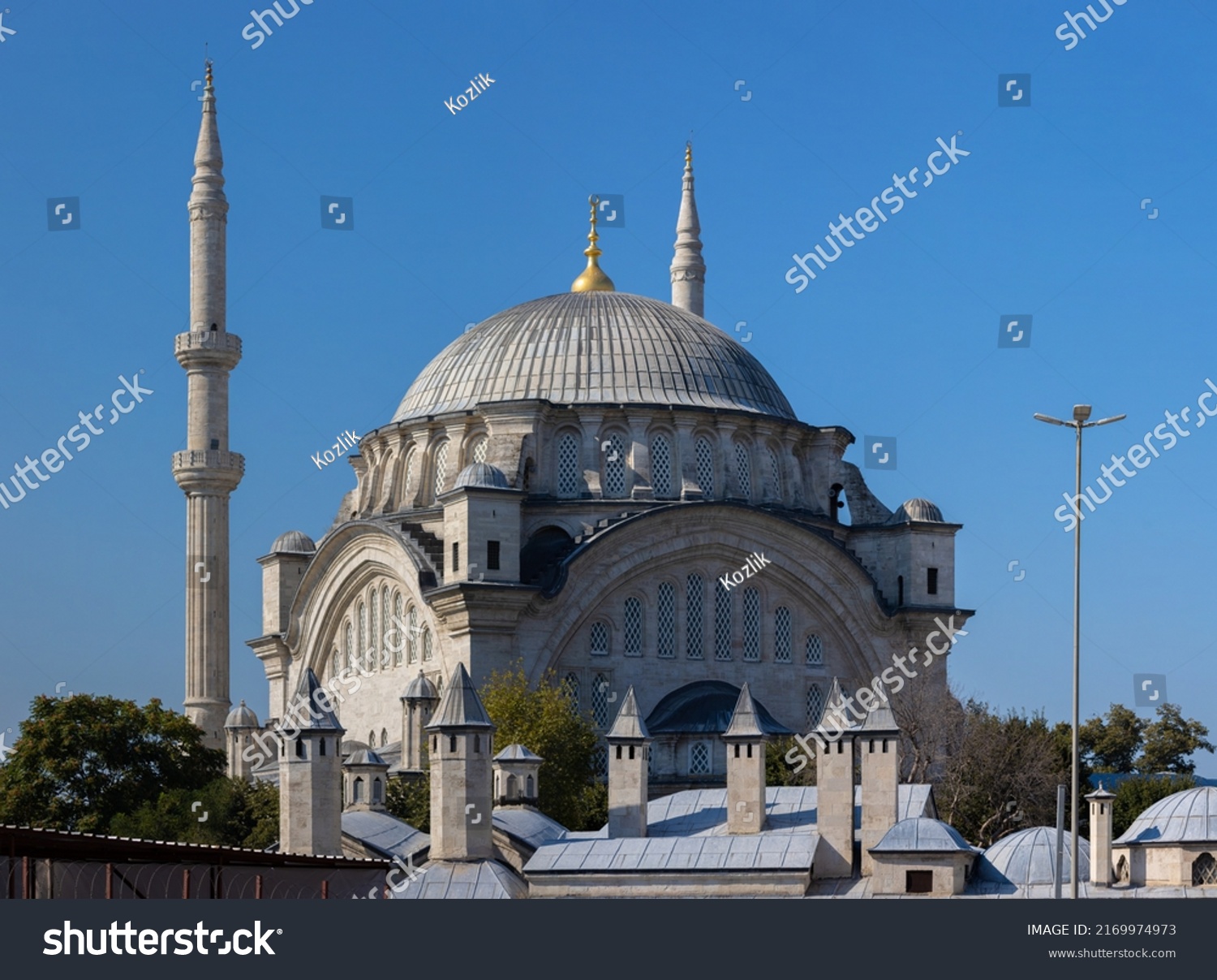 Mosque Buildings Minarets Roof Domes Arches Stock Photo 2169974973 ...