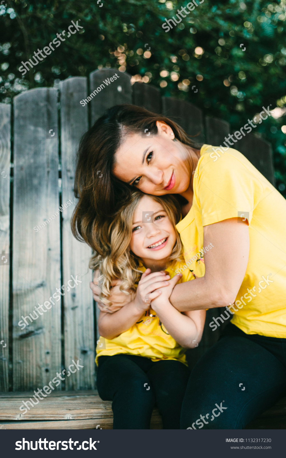 matching outfits mom and daughter