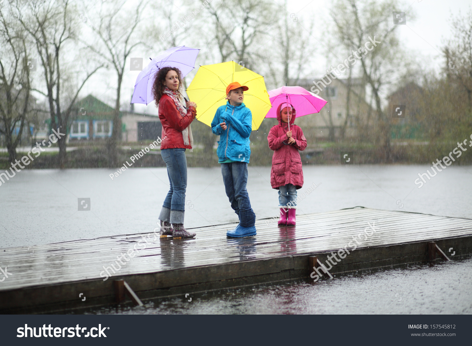 Featured image of post View 9 L Standing In The Rain