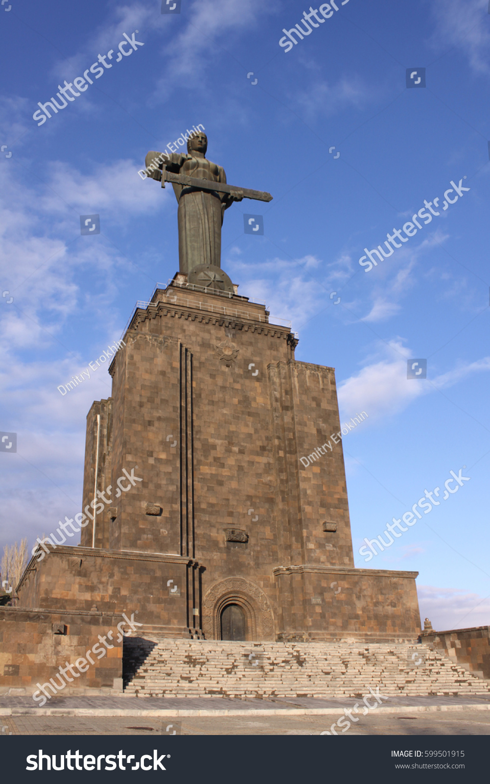 Mother Armenia Monumental Statue Victory Park Stock Photo 599501915 ...