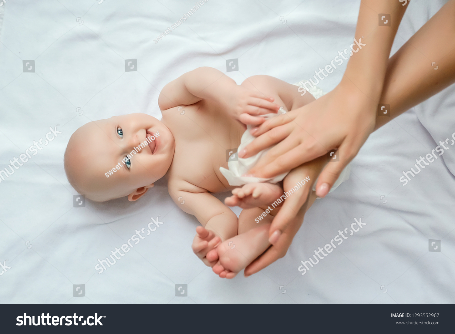 22,022 Baby Cleaning Images, Stock Photos & Vectors | Shutterstock