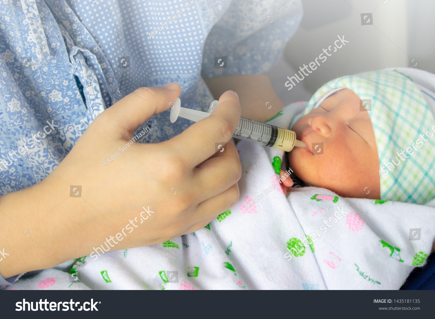 baby milk feeding syringe