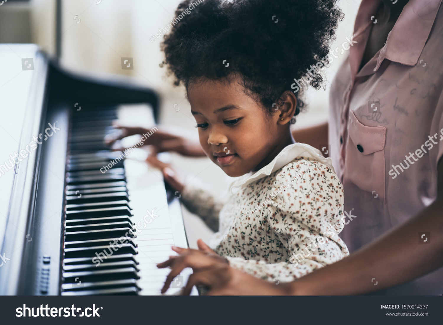 17,285 Parents children music Images, Stock Photos & Vectors | Shutterstock