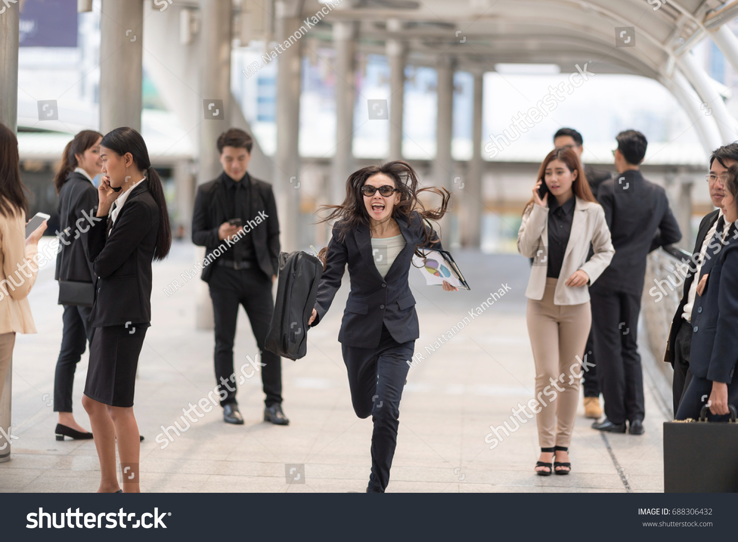 People in suits: who are the running bodyguards of Kim Jong-un 81 People in suits: who are the running bodyguards of Kim Jong-un 68