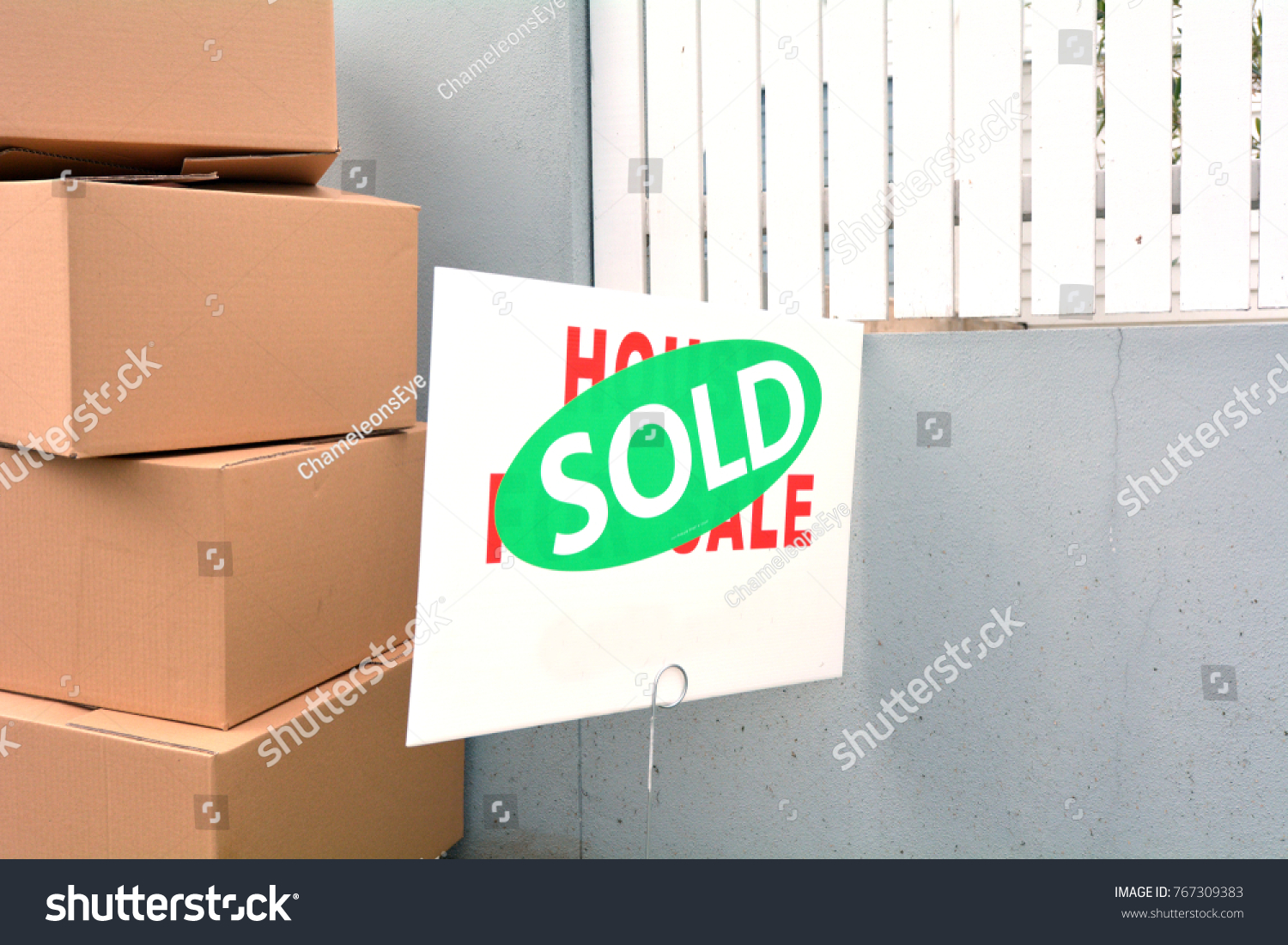 where can you buy moving boxes