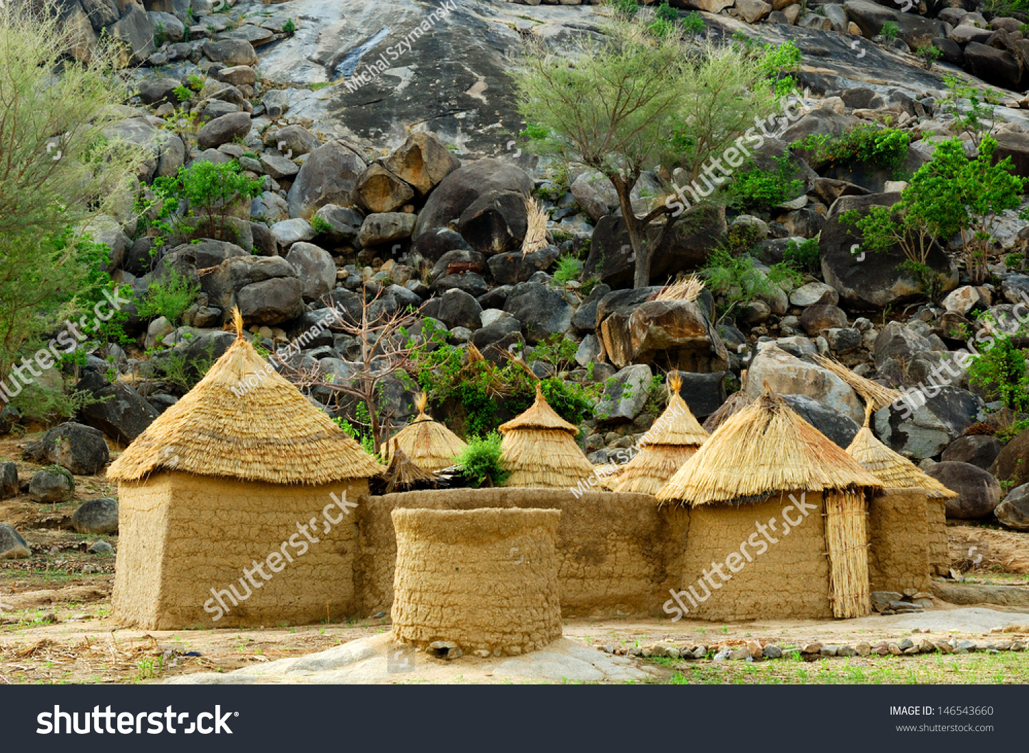 Mud House Man Dara Mountains Region Stock Photo (Edit Now) 146543660