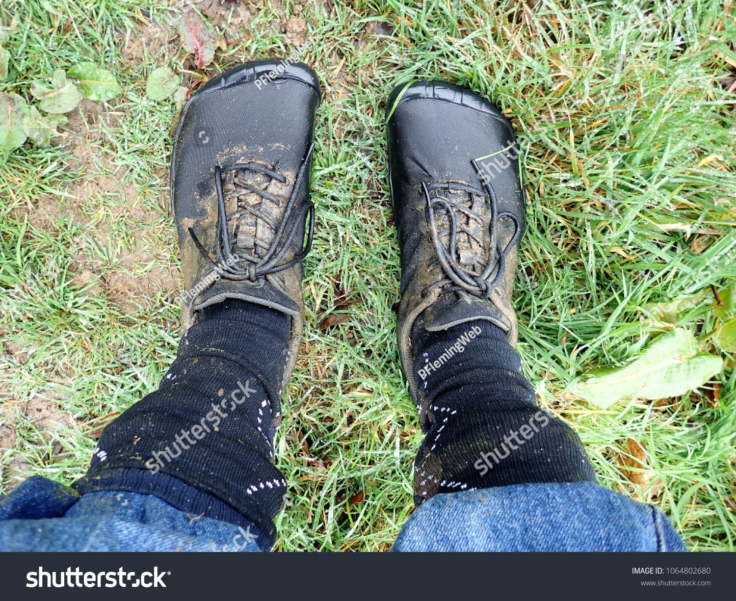 barefoot waterproof boots